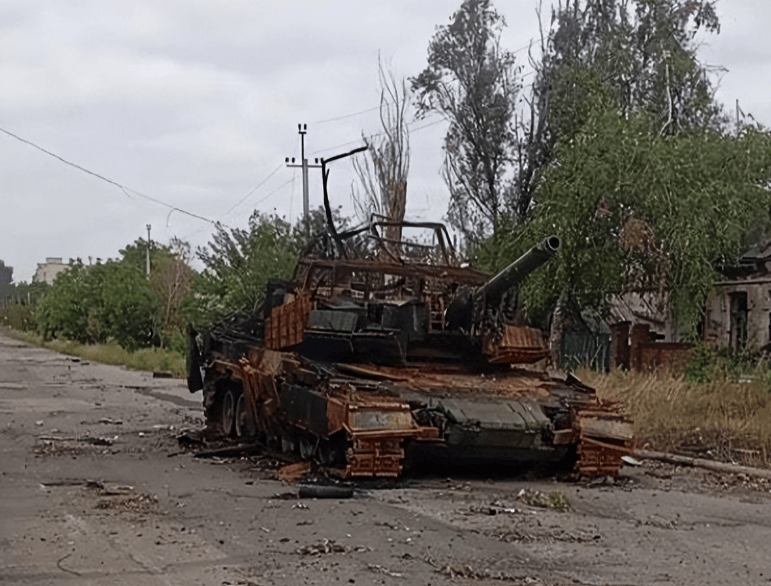 皇冠信用网怎么代理
_乌军伪装成女人突围红军城皇冠信用网怎么代理
,俄军一次俘虏200人,法械旅这次学到了精髓